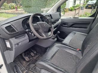 Toyota Proace 1.6 D-4D cool comf. picture 3