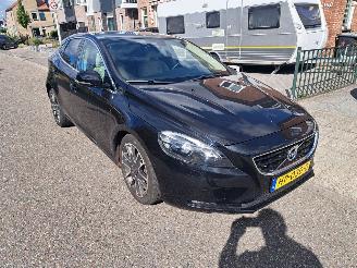 skadebil auto Volvo V-40 2.0 D2 ocean race 2015/12