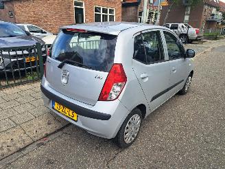 Hyundai I-10 1.1 dynemic cool picture 5