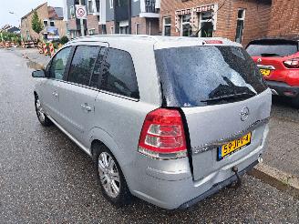 Opel Zafira 2.2i cosmo automaat 7 pers. picture 5