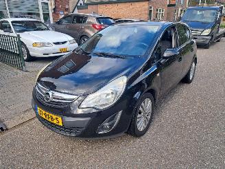 skadebil auto Opel Corsa 1.4 16v edition 2011/5