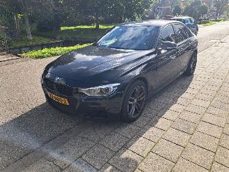 Damaged car BMW 3-serie 328i automaat 2016/2