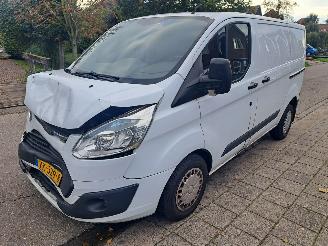 damaged commercial vehicles Ford Transit Custom 2.2 TDCi 2014/9