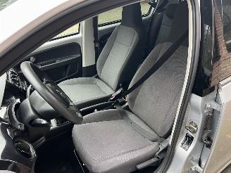 Volkswagen Up! 1.0 MOVE UP! BLUEMOTIOM AIRCO picture 19