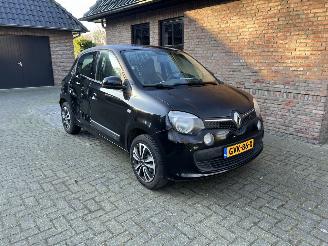 krockskadad bil auto Renault Twingo 1.0 SCe AUTHENTIQUE 2015/1