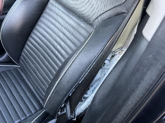 Land Rover Discovery 3.0TD6 FIRST EDITION (GRIJS KENTEKEN) picture 19