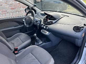 Renault Twingo 1.2 16V DYNAMIQUE AIRCO picture 3