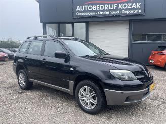 ojeté vozy osobní automobily Mitsubishi Outlander 2.0 Comfort AIRCO NAVI PDC 2003/8