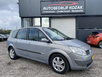 Avarii autoturisme Renault Grand-scenic 2.0-16V Tech Line AIRCO AUTOMAAT 7-person 2006/1