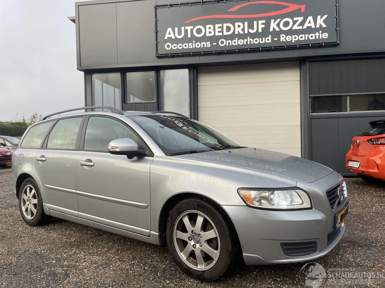 Volvo V-50 1.6 D2 Momentum AIRCO NAVI CRUISE PDC
