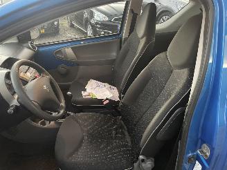 Peugeot 107 1.0-12V XR AIRCO 3drs picture 8