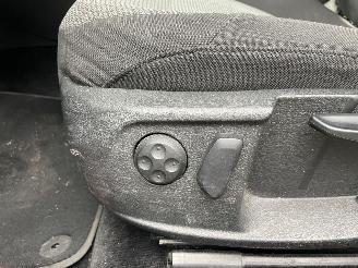 Volkswagen Passat Variant 1.6 TDI Comfort Executive AIRCO NAVI CRUISE picture 18