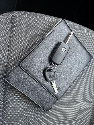 Volkswagen Up! 1.0 High up! AIRCO NAVI NIEUWE APK picture 15