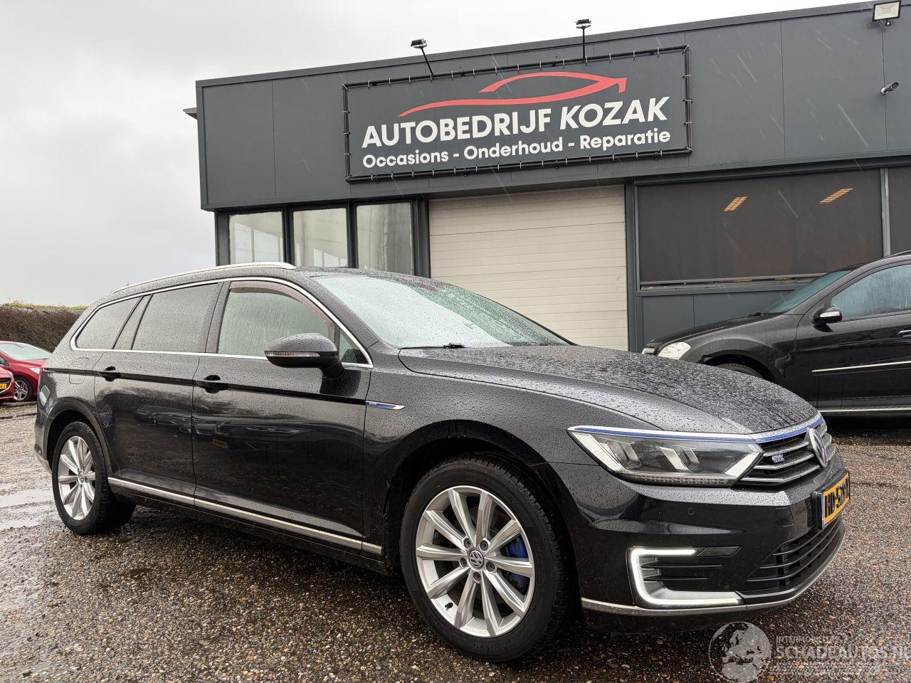 Volkswagen Passat 1.4 TSI GTE Highline AUTOMAAT NAVI PDC