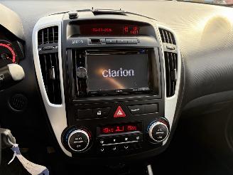 Kia Cee d Sporty Wagon 1.4 CVVT Navigator Plus Pack CRUISE picture 13