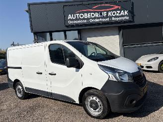 okazja samochody ciężarowe Renault Trafic 1.6 dCi L1H1 Generique 3-pers.EURO 6 2015/10