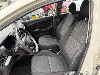 Kia Picanto 1.0 CVVT 5-drs. NIEUWE APK picture 10