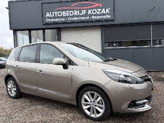 begagnad bil auto Renault Scenic 2.0 Privilege AUTOMAAT AIRCO LEER 2012/3
