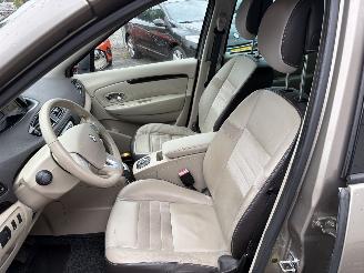 Renault Scenic 2.0 Privilege AUTOMAAT AIRCO LEER picture 9
