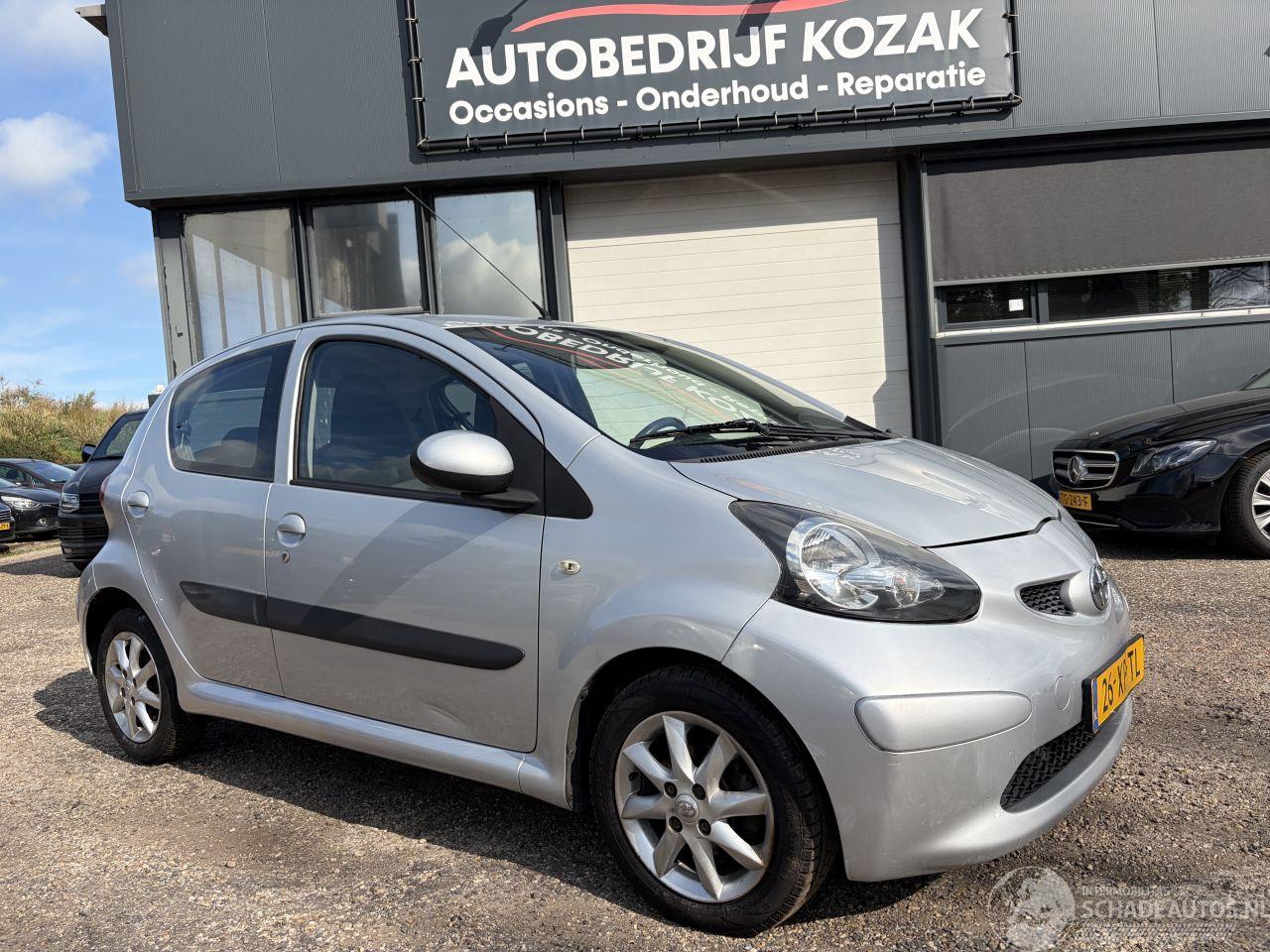 Toyota Aygo 1.0-12V AUTOMAAT NIEUWE APK