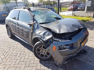 demontáž osobní automobily Citroën C4 cactus 1.2 PureTech 82 12_V (0PHMZ) 2015/3