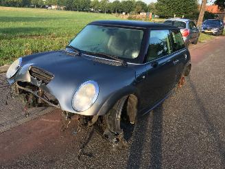 Mini Mini COOPER S picture 2