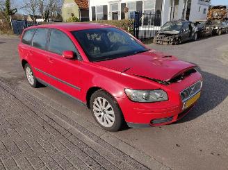 Salvage car Volvo V-50 2.4 Kinetic 2004/6