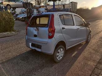 Daihatsu Cuore 1.0 picture 3