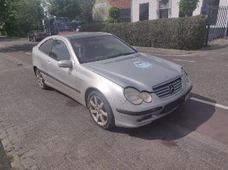disassembly passenger cars Mercedes C-klasse Sportcoupe C180 2001/3