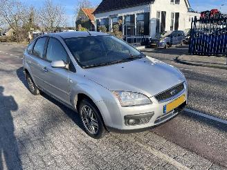 Uttjänta bilar auto Ford Focus 2.0-16V Ghia 2006/3