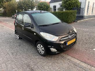 krockskadad bil auto Hyundai I-10 1.1-12V 2011/12