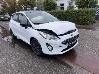 uszkodzony samochody osobowe Ford Fiesta 1.0 EcoBoost Titanium 2017/12