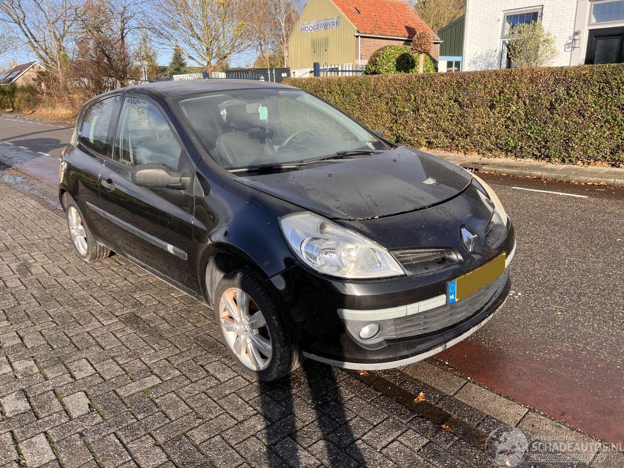 Renault Clio 1.4-16V
