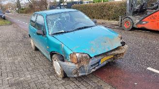 uszkodzony samochody osobowe Toyota Starlet 1.3 XLi 1998/3