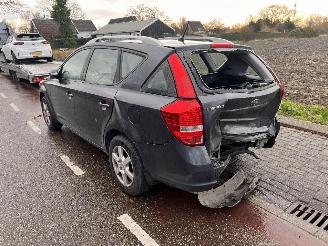 Kia Cee d 1.6-16V  CVVT ombi picture 4