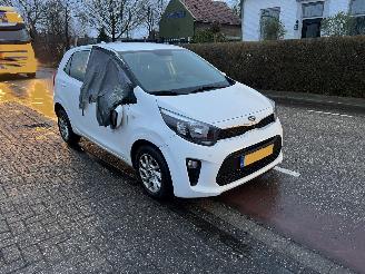 Schadeauto Kia Picanto 1.0-12V 2017/1