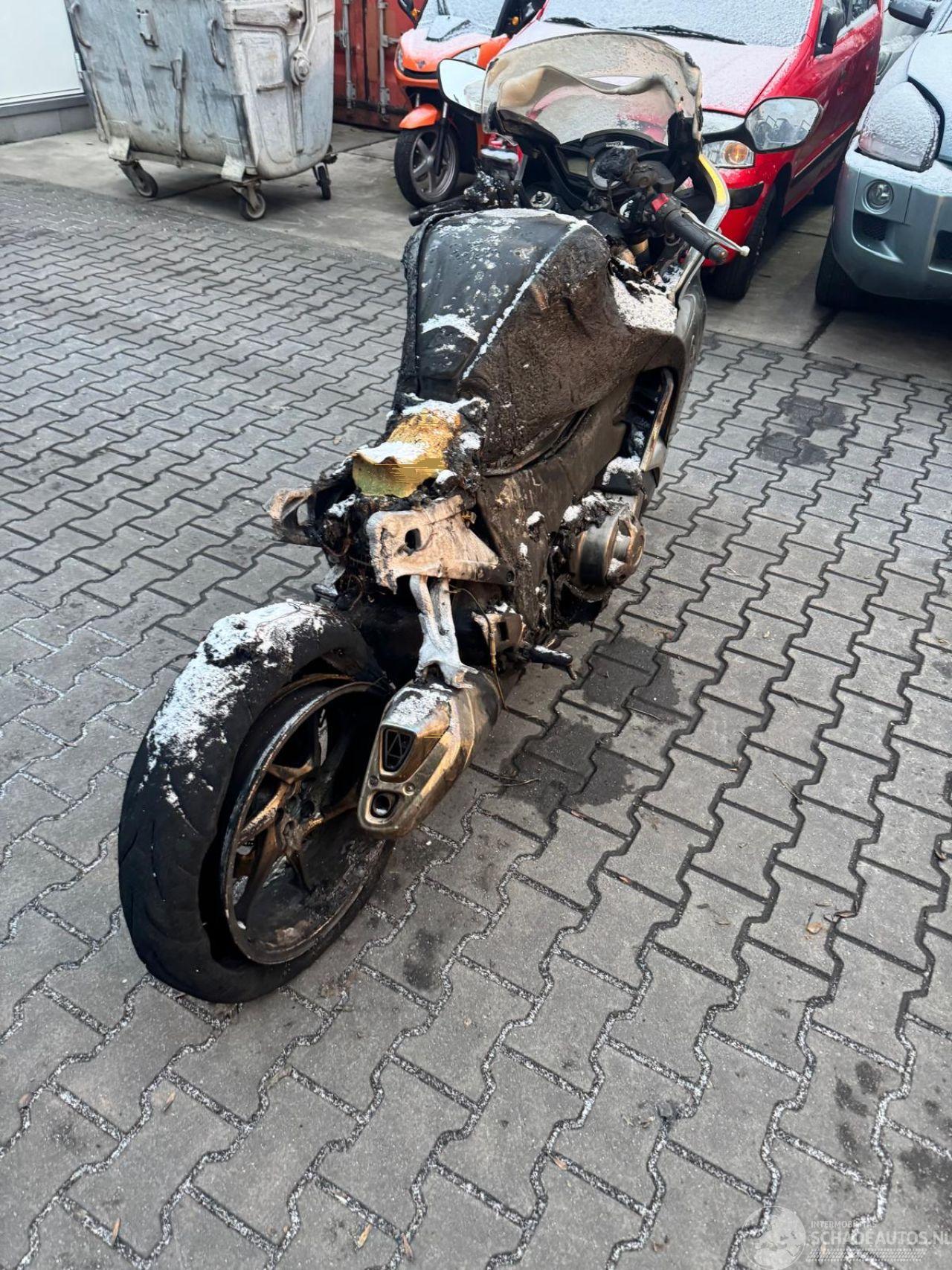 Honda VFR 1200 F DCT ABS