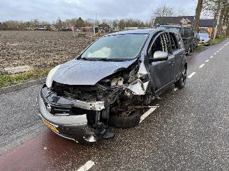 Nissan Note 1.4-16V picture 2