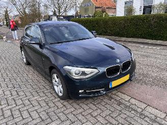 Schadeauto BMW 1-serie 116D Executive Upgrade 2013/2