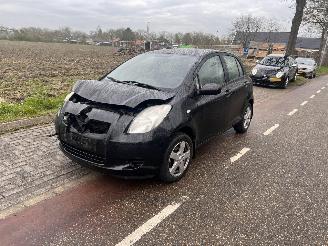 Toyota Yaris 1.3-16V VVT-i SOL picture 2