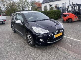 uszkodzony samochody osobowe Citroën DS3 1.2 VTi Chic 2012/12