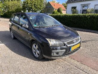 krockskadad bil auto Ford Focus 1.8 TDCi 16V Combi 2007/5