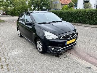 krockskadad bil auto Mitsubishi Space-star 1.0 Intense 2018/3