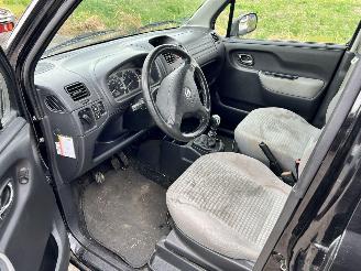 Opel Agila 1.2-16V picture 5