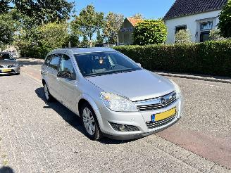 Unfallwagen Opel Astra 1.6-16V Cosmo 2008/8