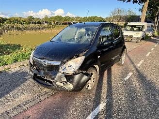 Opel Agila 1.0-12V picture 2