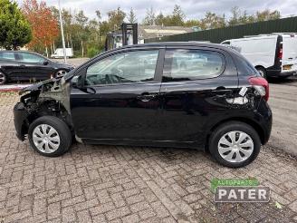 Peugeot 108 108, Hatchback, 2014 1.0 12V VVT-i picture 8