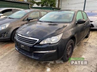 demontáž osobní automobily Peugeot 308 308 (L3/L8/LB/LH/LP), Hatchback 5-drs, 2013 / 2021 1.6 BlueHDi 120 2014/11