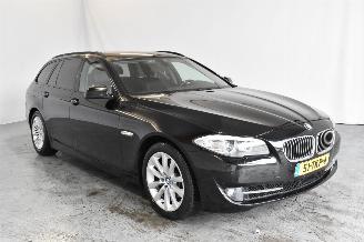 krockskadad bil auto BMW 5-serie 520 Executive 2012/2