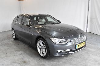 Voiture accidenté BMW 3-serie 320i High Executive 2014/11